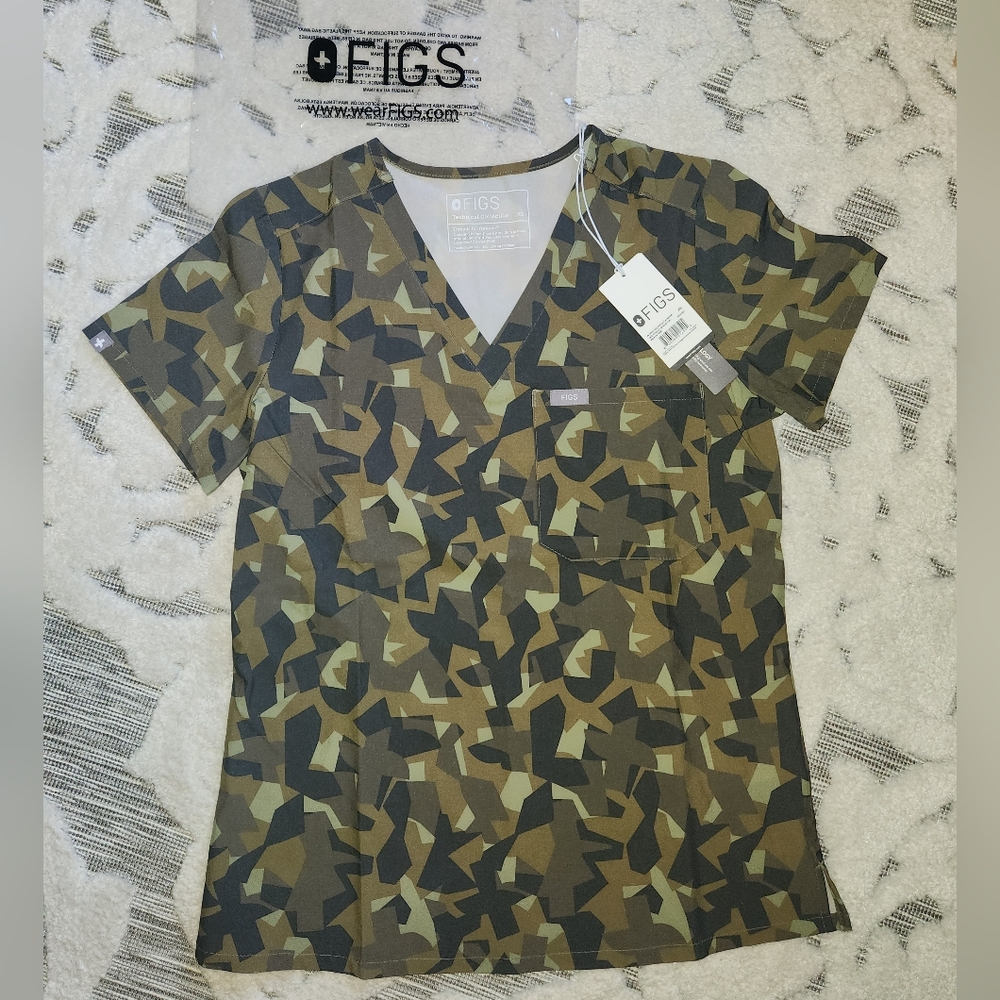 FIGS Camo Martini Olive FREEx Catarina scrub top NWT size XS